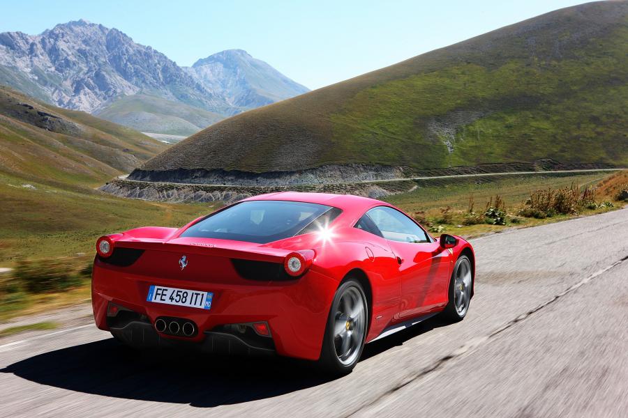  Ferrari 458 Italia 2009 года  (фото 112 из 162)